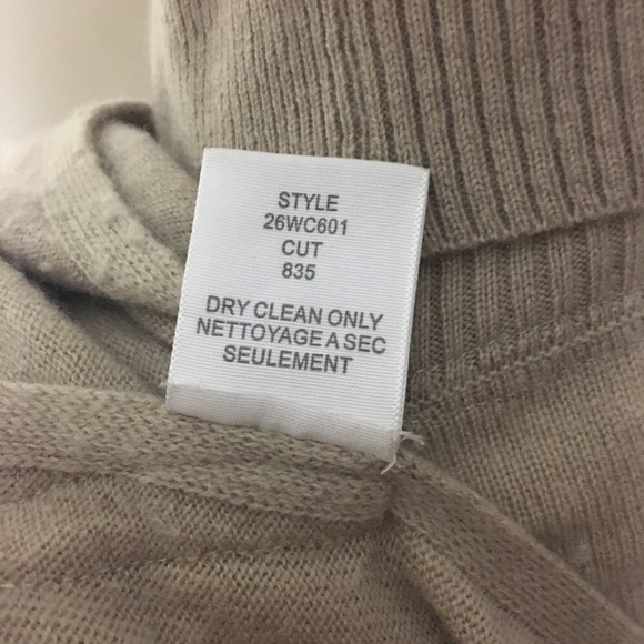 Buy One Get One Free Brochu Walker Beige Cashmere Turtleneck Size: Large - Picture 7 of 8